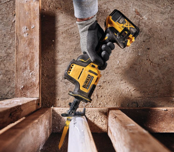 Сабельная пила аккумуляторная DEWALT DCS369N-XJ 18В photo 5
