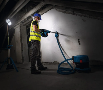 Lanternă construcții cu acumulator (fără bat) BOSCH GLT 18V-5000 5000lm 18V photo 1