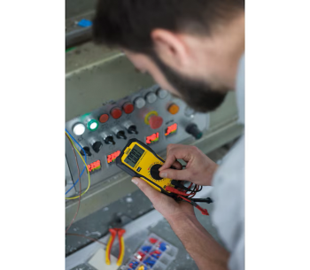 Цифровой мультиметр STANLEY FMHT82565-0 200/600В 0/10A photo 1