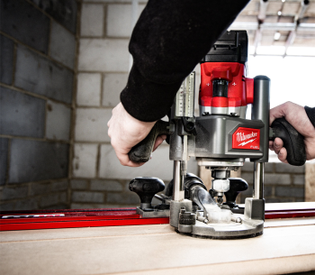 Mașină de frezat cu acumulator (fără bat) MILWAUKEE M18 FR12-0X 18V photo 3